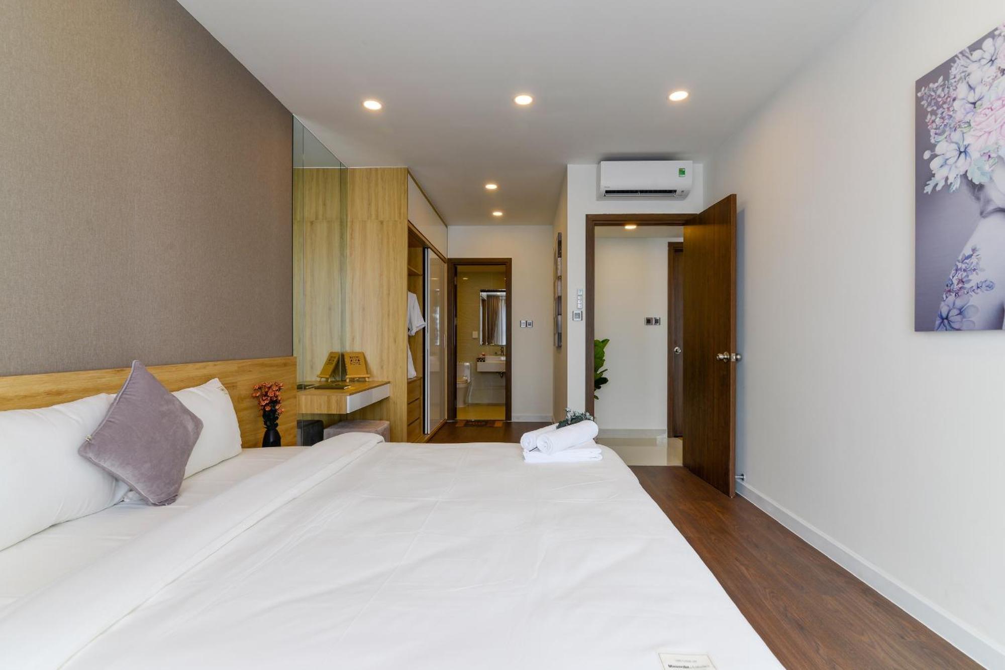 Saigon Royal